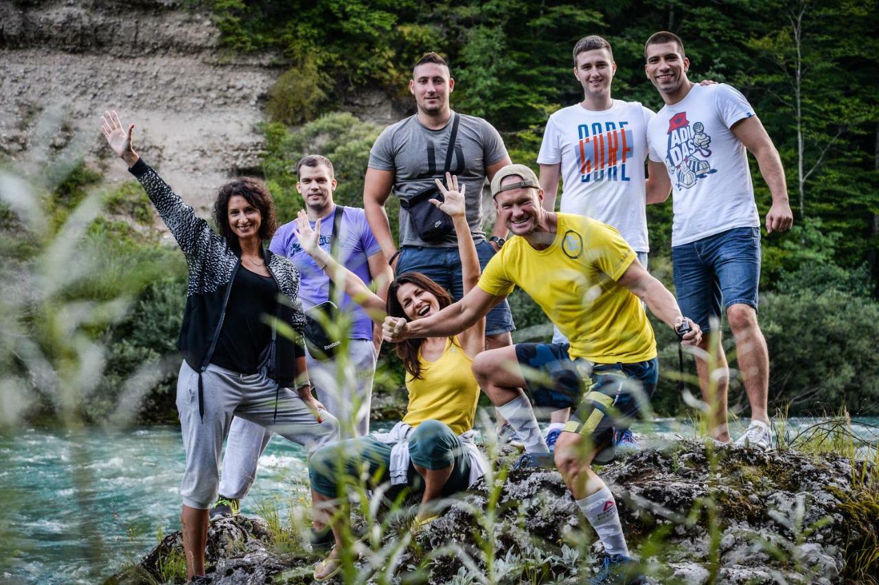 Camp Divlja Rijeka Hotel Hum Bagian luar foto
